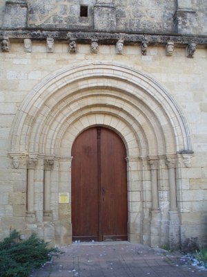 Portail eglise Saint Martin de carignan