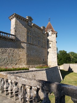 Le chateau de Cazeneuve