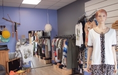 Commerces - mode-habillement-maroquinerie à Saint-Sulpice-et-Cameyrac