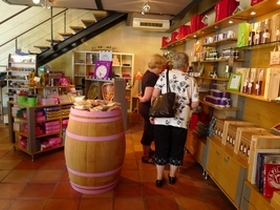 La boutique de l'office de tourisme de Saint-Emilion
