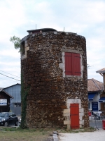 L'ancien moulin sur le port 