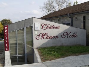 MARANSIN : Château Maison Noble