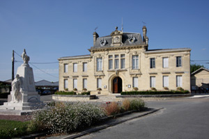 RIONS : Mairie