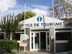 Office de tourisme de St-Seurin sur l'Isle (J.Ferchaud)