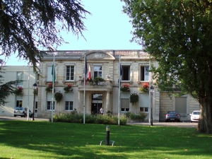 L'hotel de ville de Villenave d'Ornon